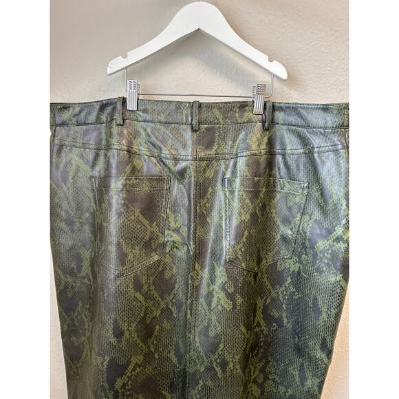 NWT Eloquii Plus Size 18 Faux Leather Snake Print Midi Skirt Green Vegan Animal - Picture 8 of 9